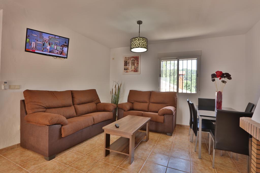 Apartamentos El Madronal Coto Rios Luaran gambar