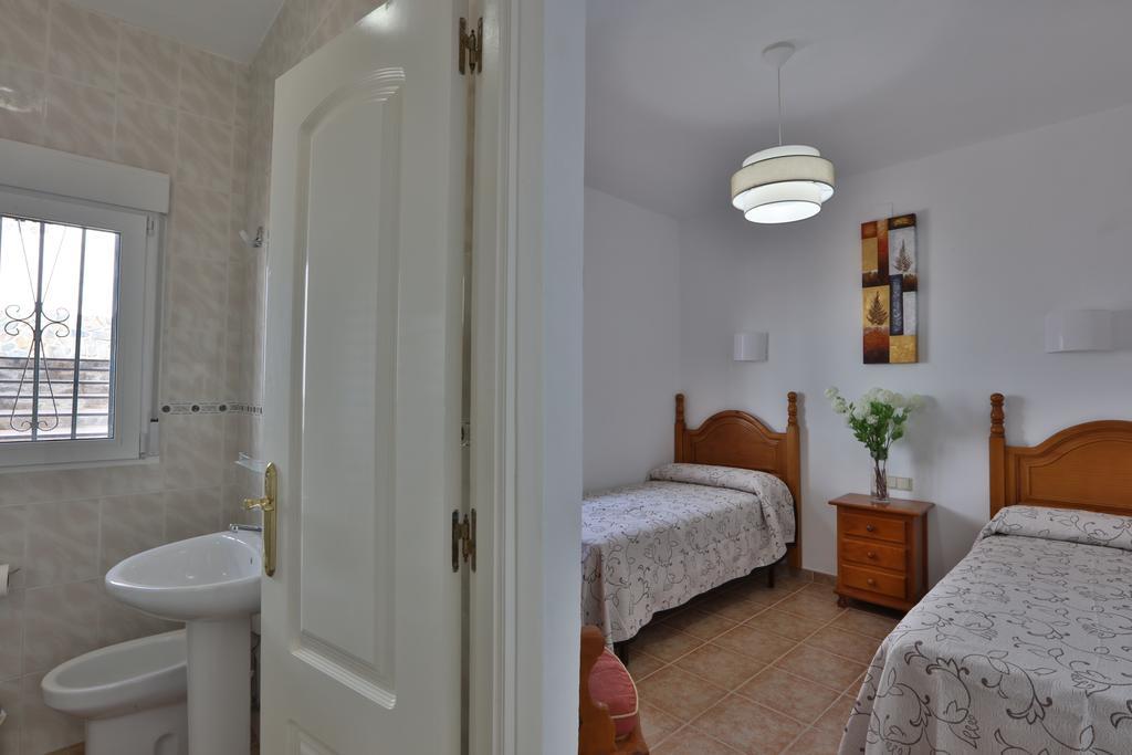 Apartamentos El Madronal Coto Rios Luaran gambar