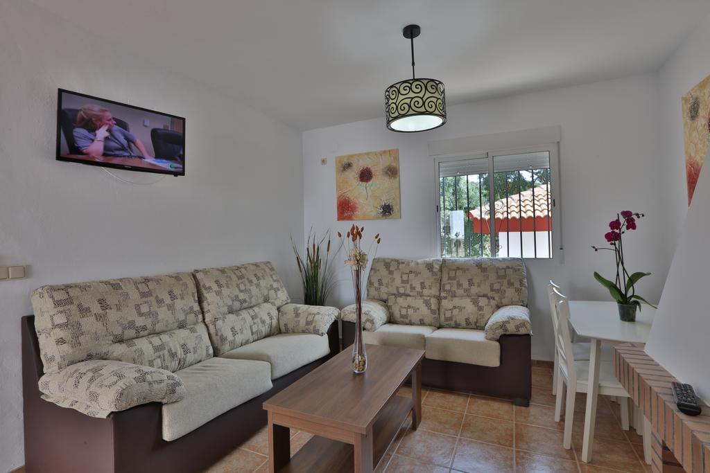 Apartamentos El Madronal Coto Rios Luaran gambar