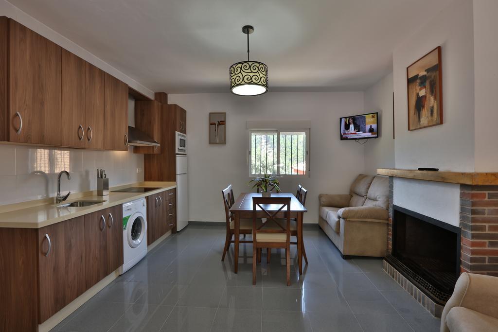 Apartamentos El Madronal Coto Rios Luaran gambar