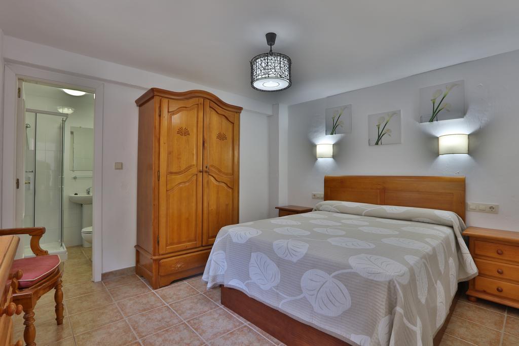 Apartamentos El Madronal Coto Rios Luaran gambar