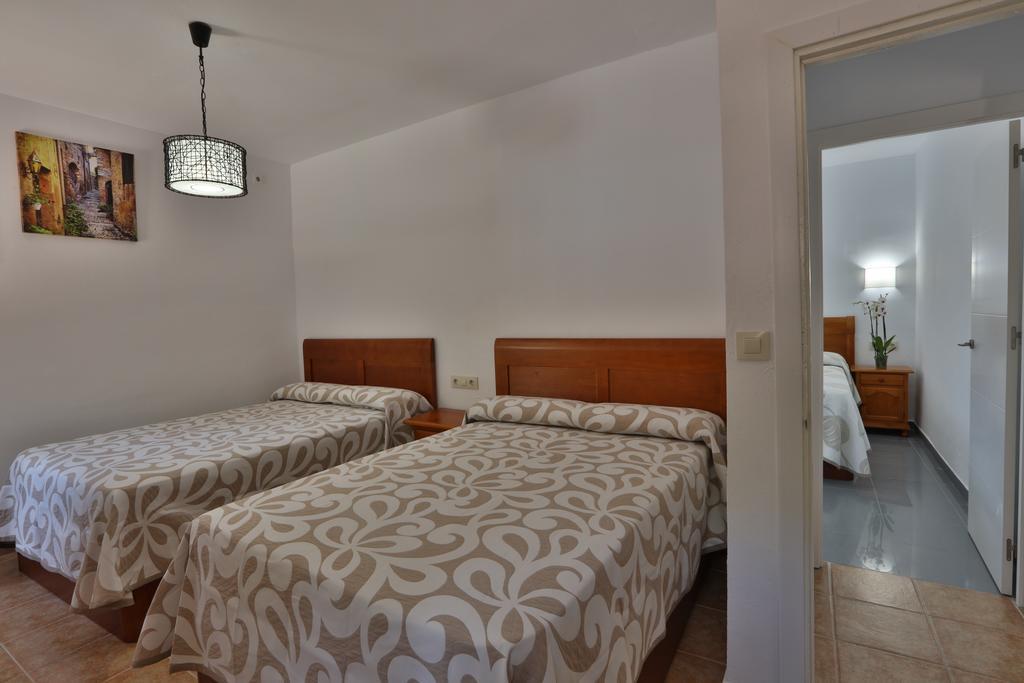 Apartamentos El Madronal Coto Rios Luaran gambar