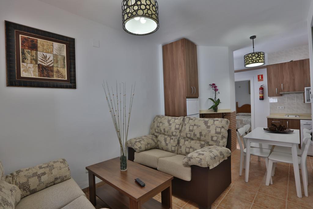 Apartamentos El Madronal Coto Rios Luaran gambar