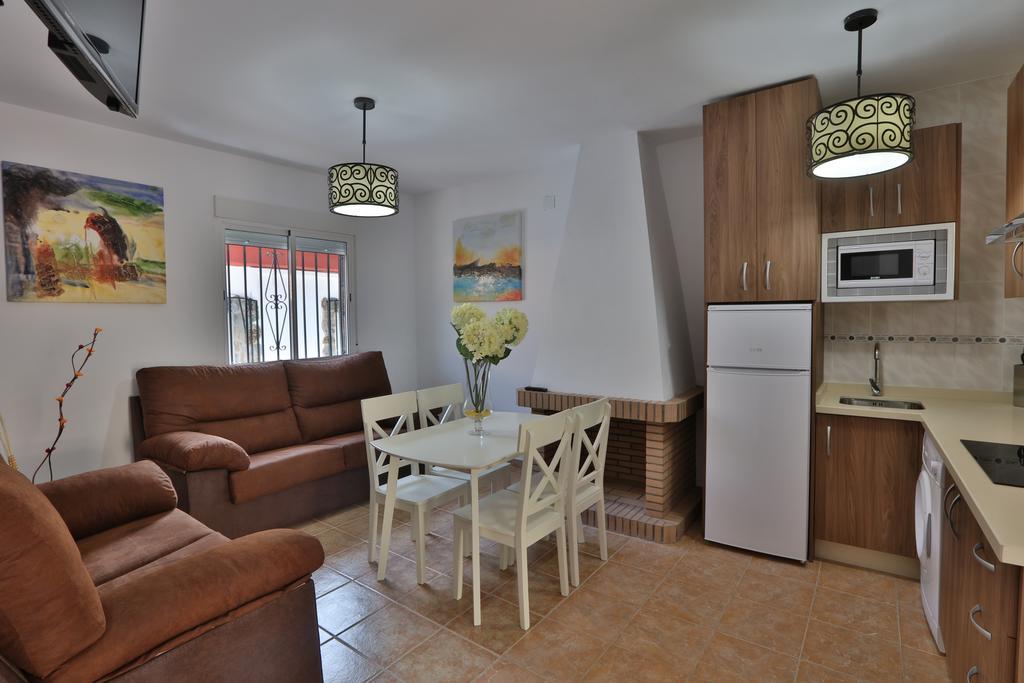 Apartamentos El Madronal Coto Rios Luaran gambar